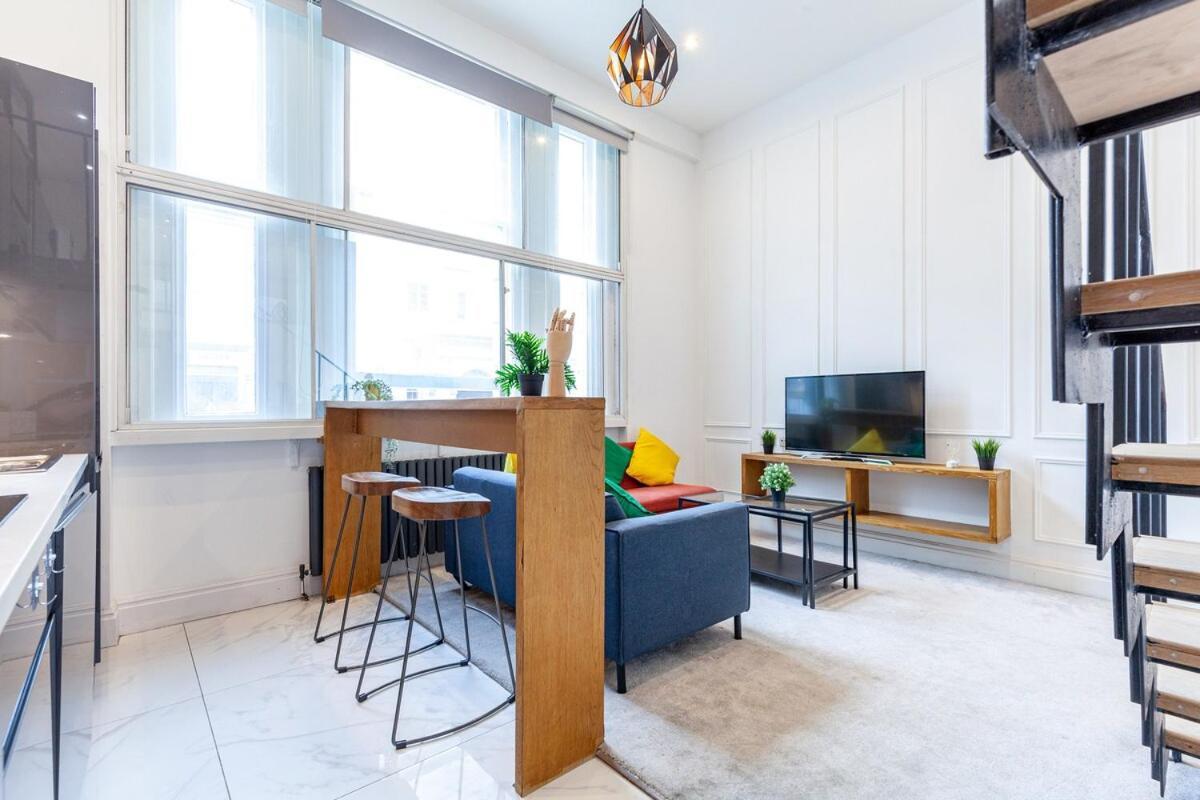 Two Bedroom Flat Next To Paddington St Londres